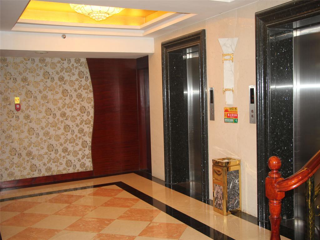 New West Street International Hotel Yangshuo Extérieur photo