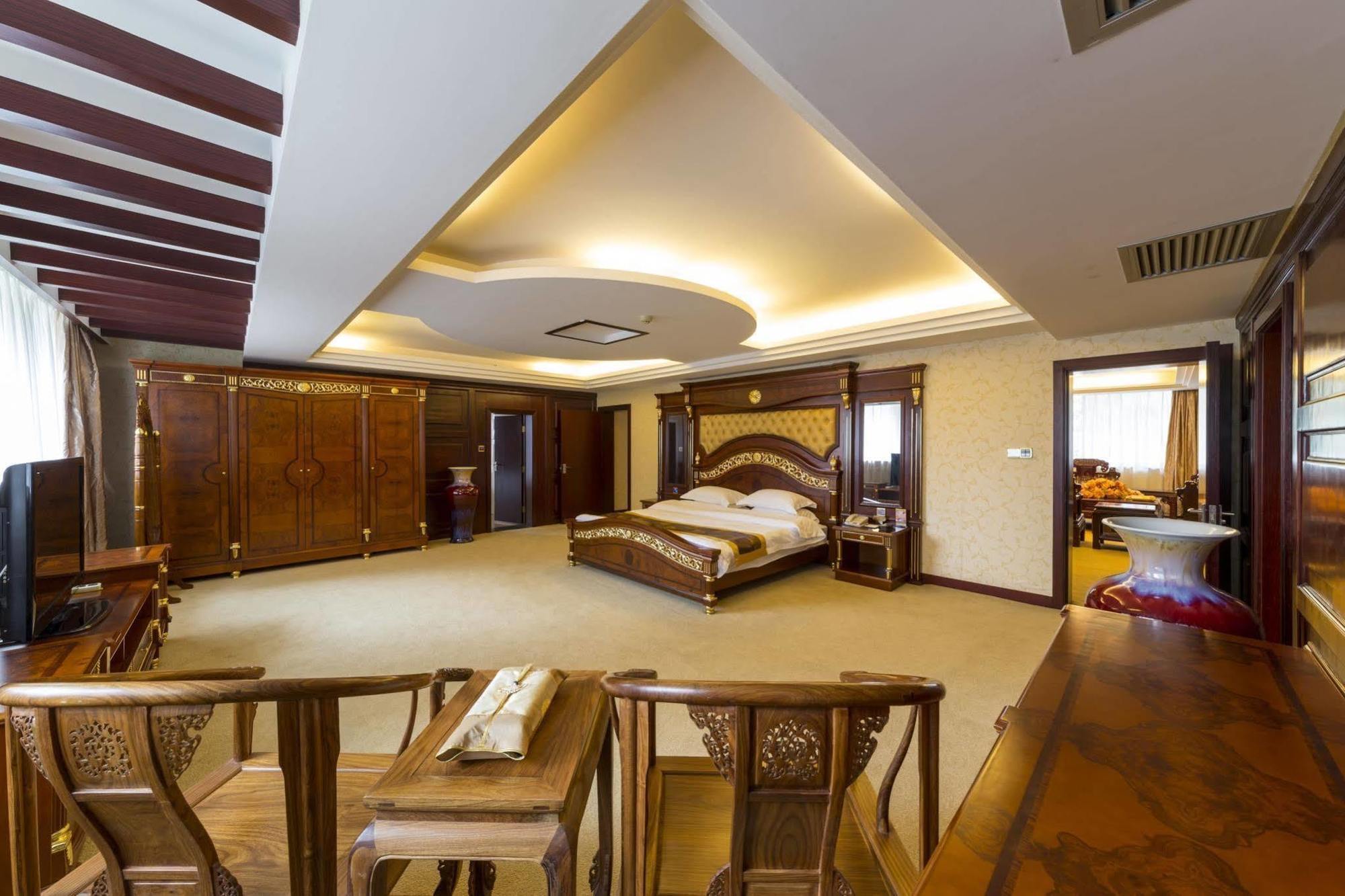 New West Street International Hotel Yangshuo Extérieur photo